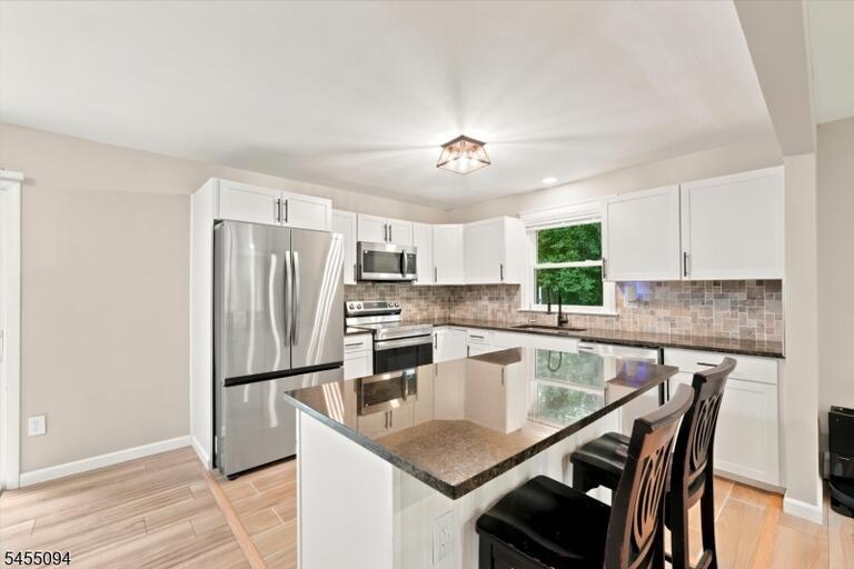 Property listing MLS 4048757 photo 22