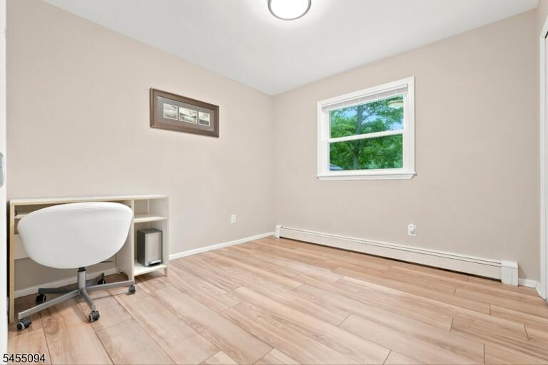 Property listing MLS 4048757 photo 29