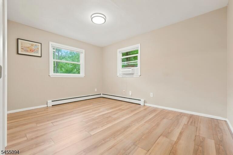 Property listing MLS 4048757 photo 31