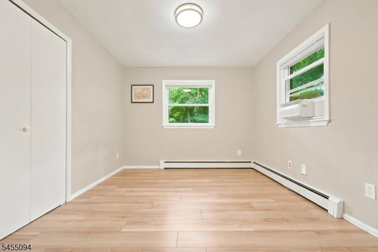 Property listing MLS 4048757 photo 32