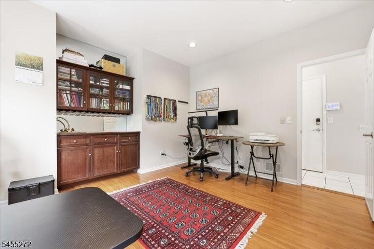 Property listing MLS 4048770 photo 15