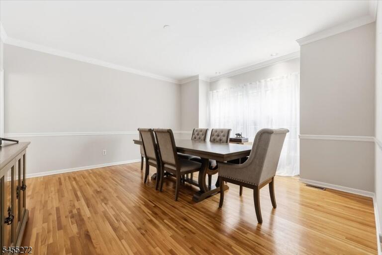 Property listing MLS 4048770 photo 17