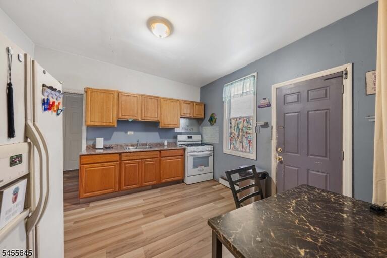 Property listing MLS 4048771 photo 17