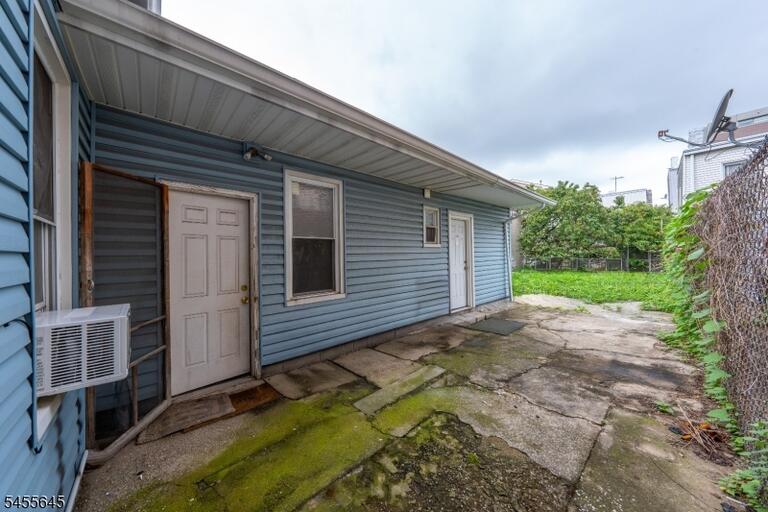 Property listing MLS 4048771 photo 21