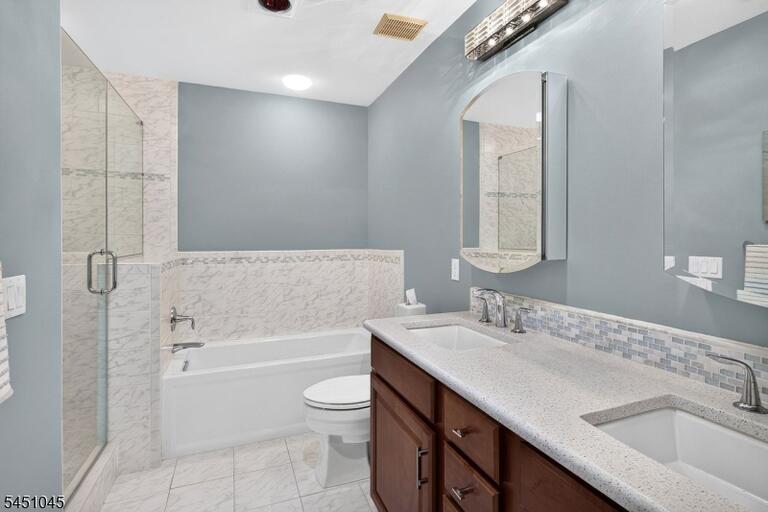 Property listing MLS 4048773 photo 16