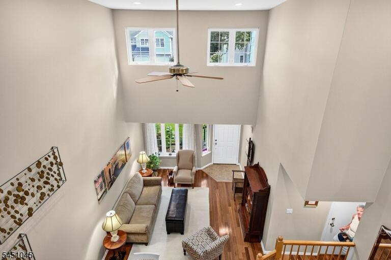 Property listing MLS 4048773 photo 8