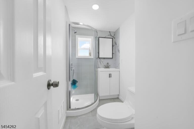 Property listing MLS 4048776 photo 18