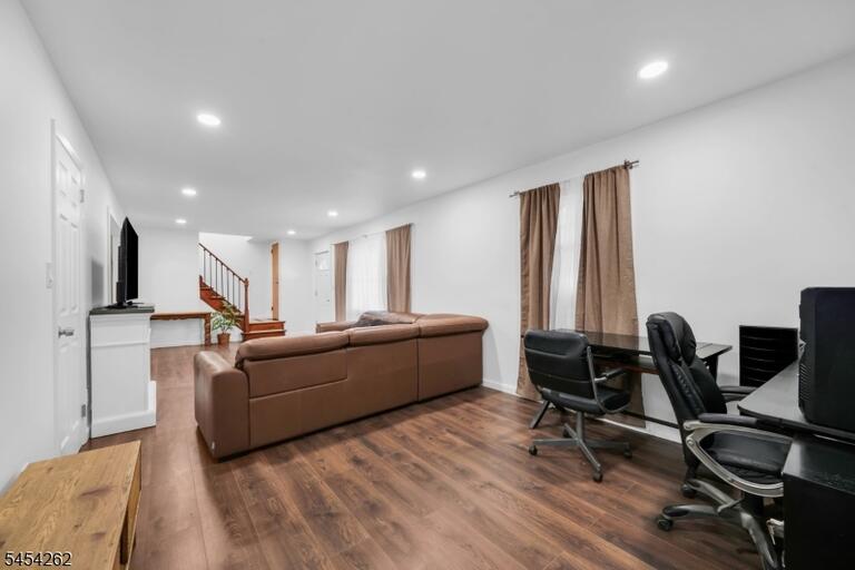 Property listing MLS 4048776 photo 7