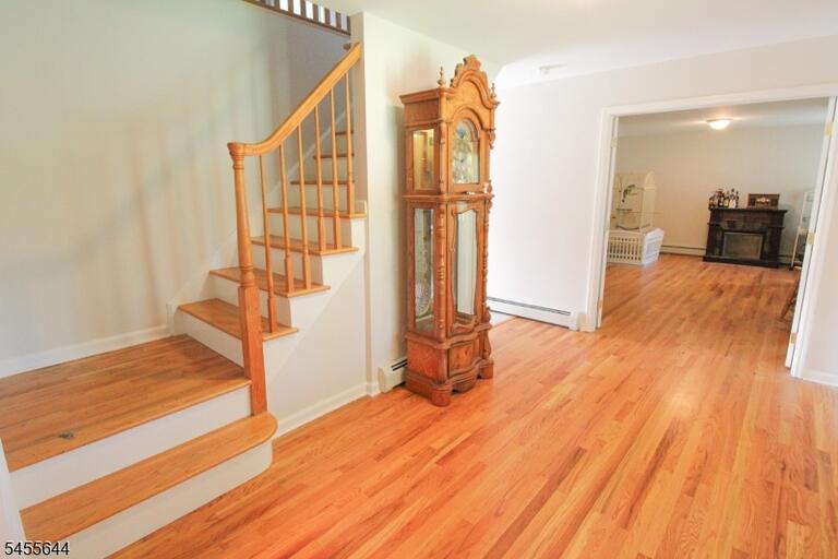 Property listing MLS 4048787 photo 7
