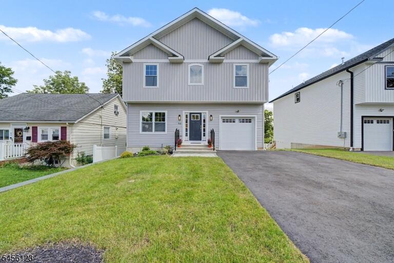 Property listing MLS 4048791 photo 1