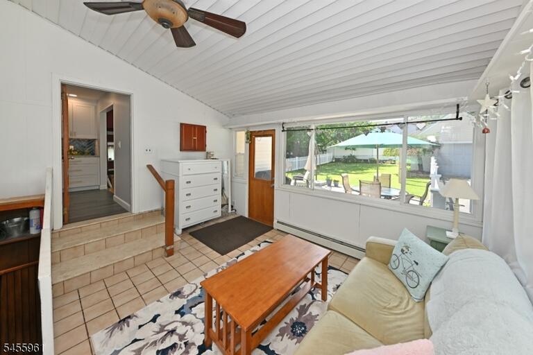 Property listing MLS 4048795 photo 16