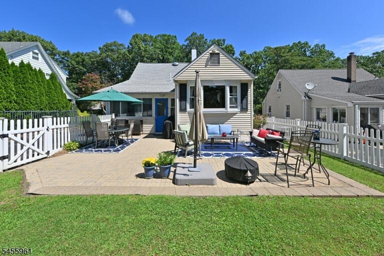 Property listing MLS 4048795 photo 21