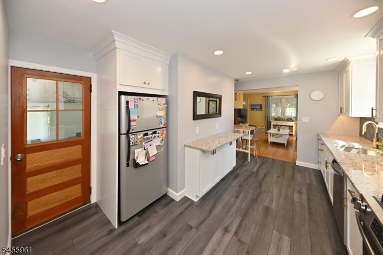 Property listing MLS 4048795 photo 9