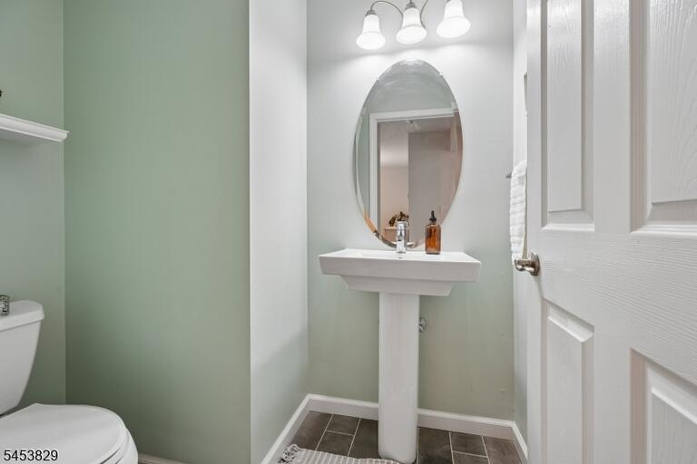 Property listing MLS 4048811 photo 14