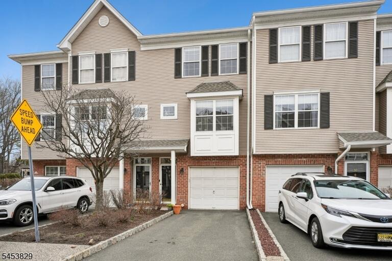Property listing MLS 4048811 photo 27