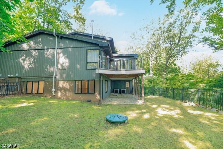 Property listing MLS 4048822 photo 10