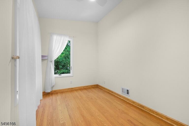 Property listing MLS 4048822 photo 40