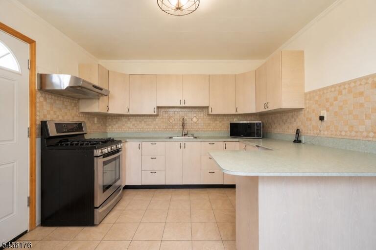 Property listing MLS 4048827 photo 22