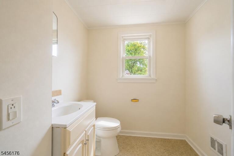 Property listing MLS 4048827 photo 8