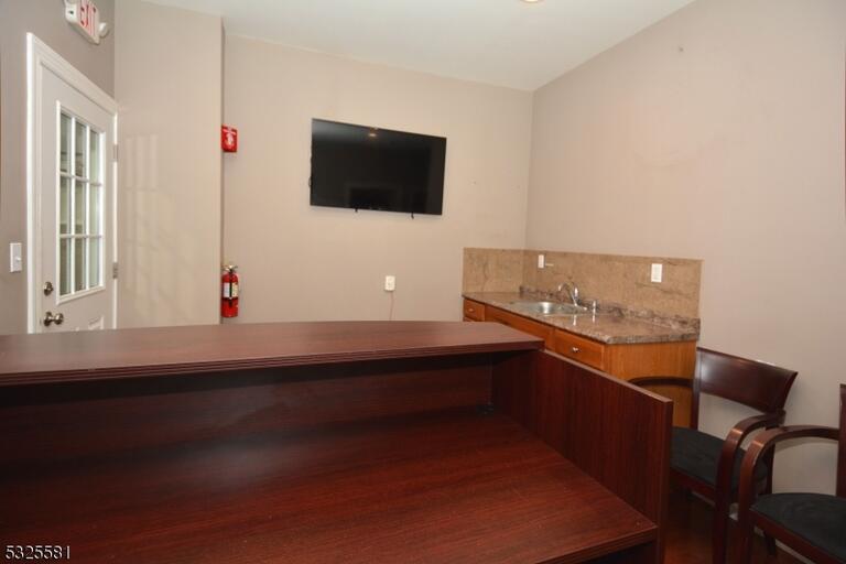Property listing MLS 4048830 photo 16