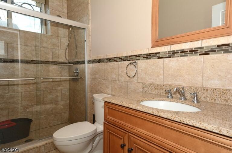 Property listing MLS 4048830 photo 19