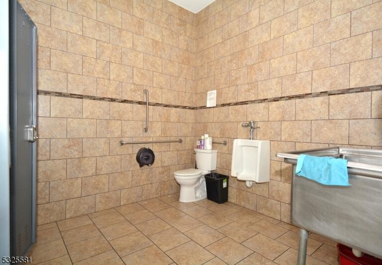 Property listing MLS 4048831 photo 13