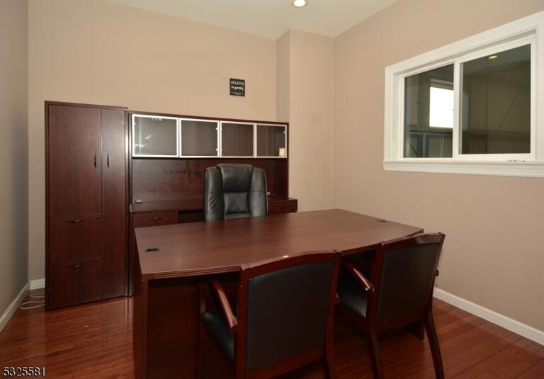 Property listing MLS 4048831 photo 18