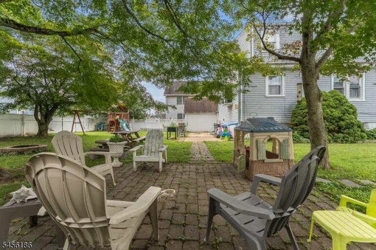 Property listing MLS 4048832 photo 27