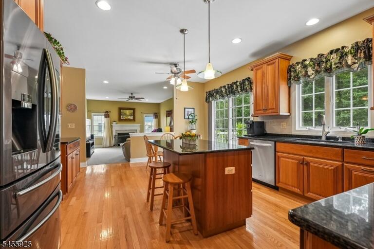 Property listing MLS 4048836 photo 10