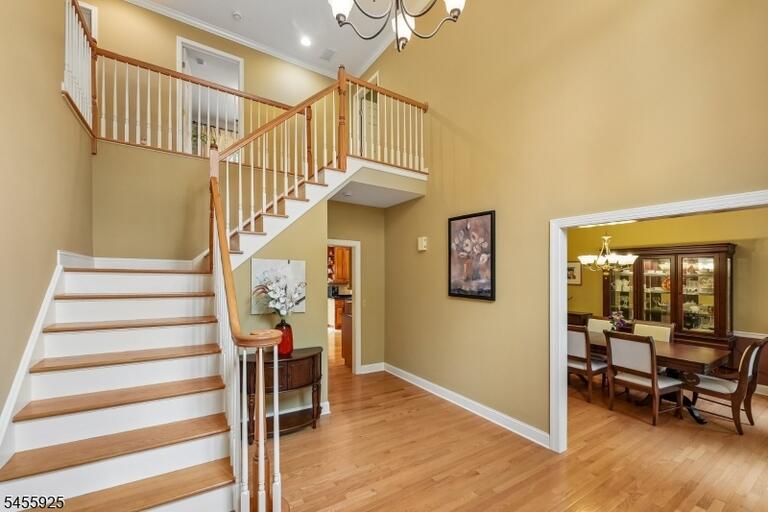 Property listing MLS 4048836 photo 5