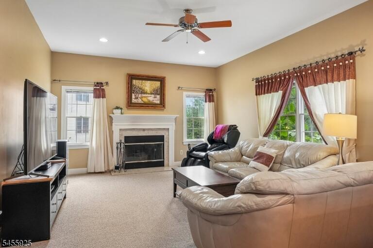 Property listing MLS 4048836 photo 7