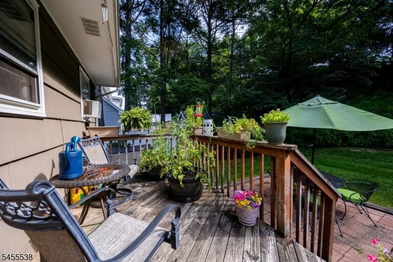 Property listing MLS 4048838 photo 24