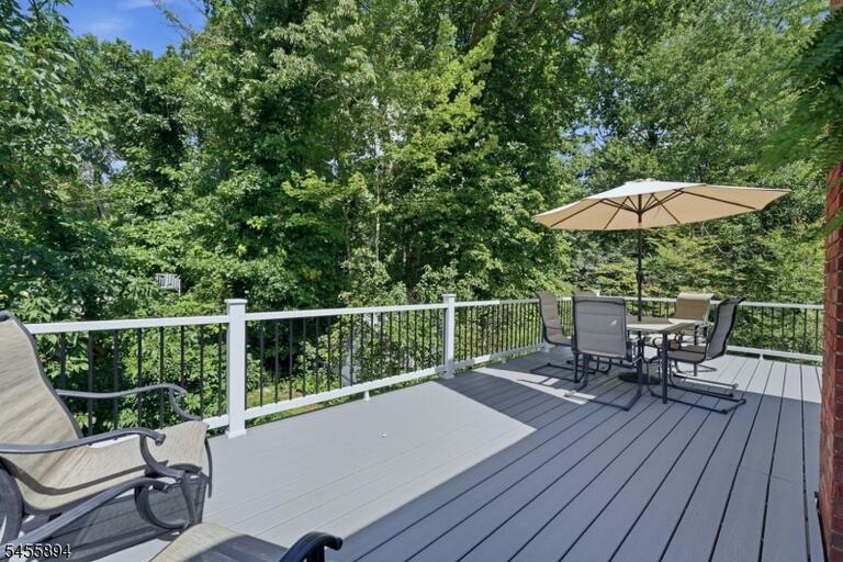 Property listing MLS 4048839 photo 27
