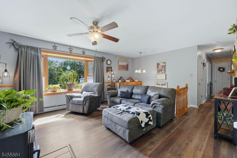 Property listing MLS 4048839 photo 8