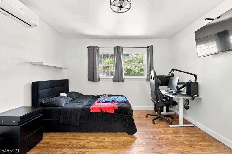 Property listing MLS 4048840 photo 14