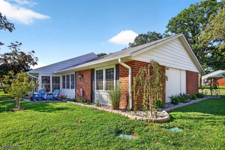Property listing MLS 4048841 photo 28