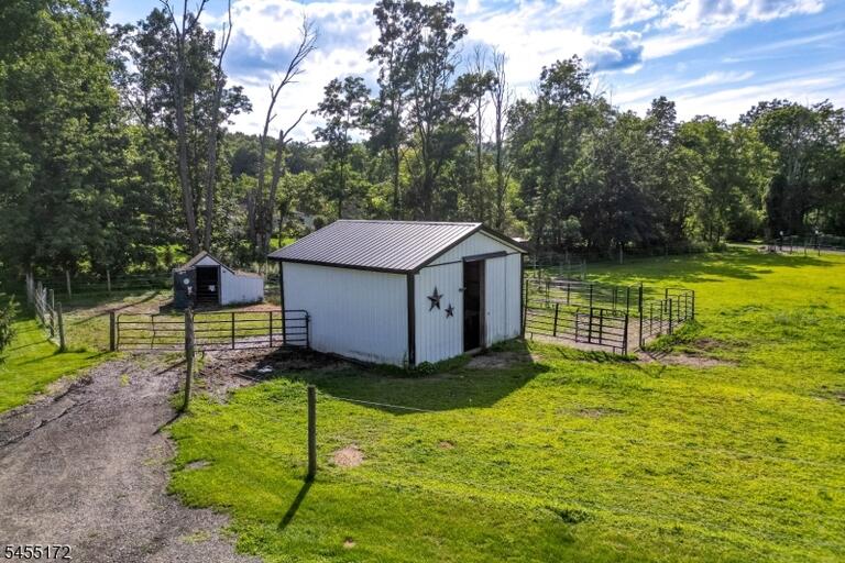 Property listing MLS 4048848 photo 33