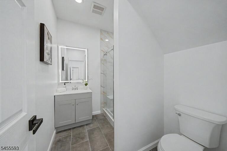 Property listing MLS 4048849 photo 18
