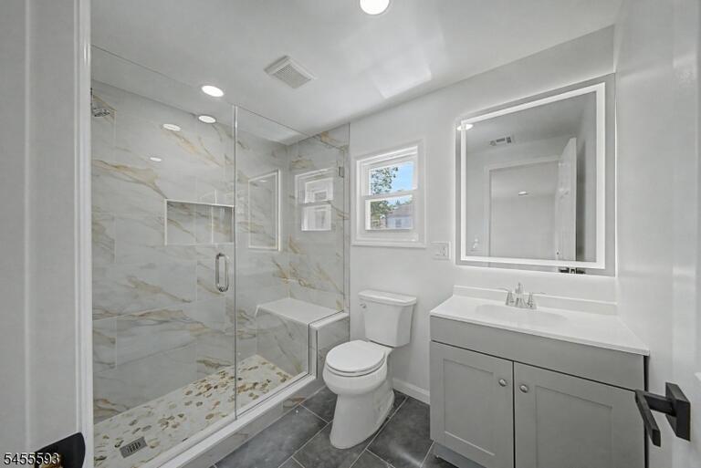 Property listing MLS 4048849 photo 27