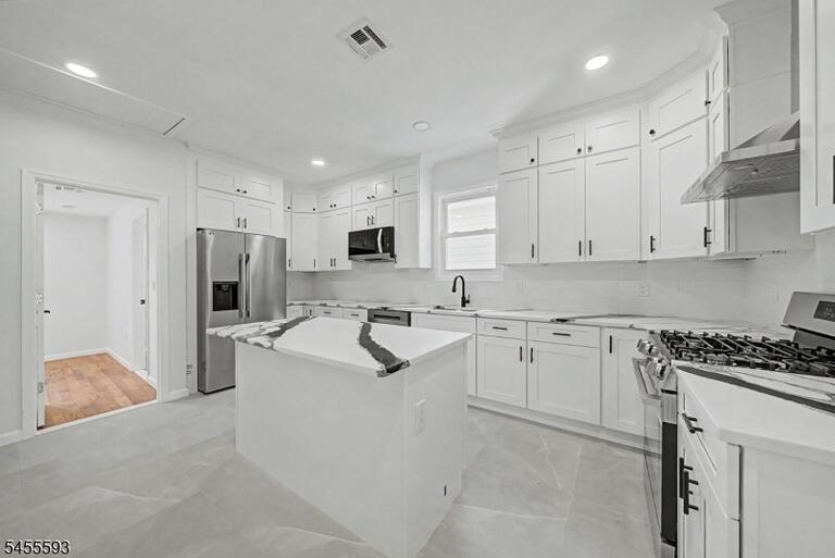 Property listing MLS 4048849 photo 29