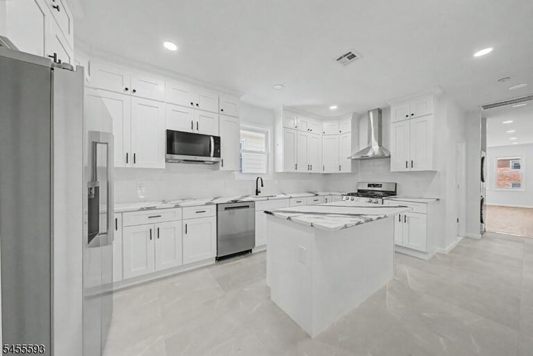Property listing MLS 4048849 photo 31