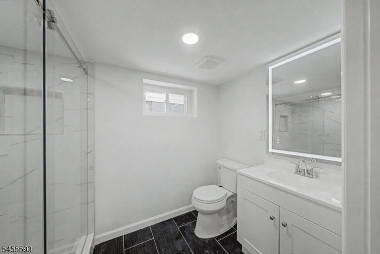 Property listing MLS 4048849 photo 41