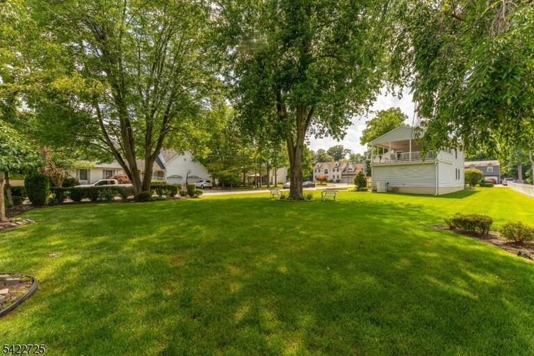 Property listing MLS 4048857 photo 32
