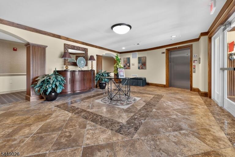 Property listing MLS 4048861 photo 24