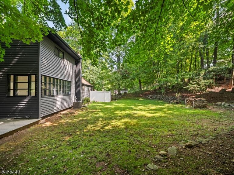 Property listing MLS 4048870 photo 28