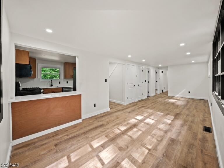 Property listing MLS 4048870 photo 6