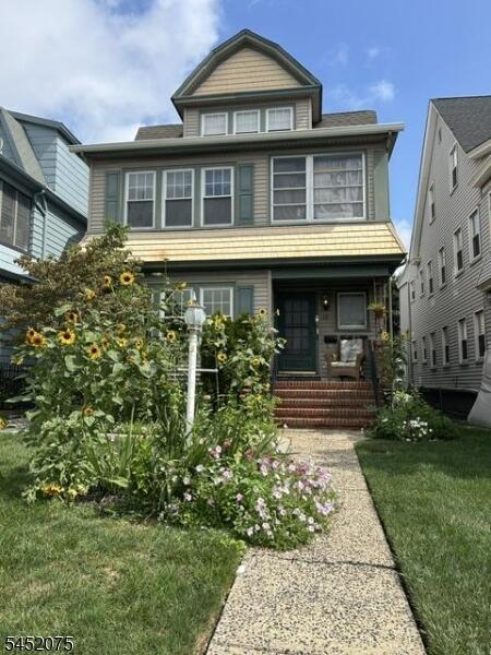 Property listing MLS 4048871 photo 1