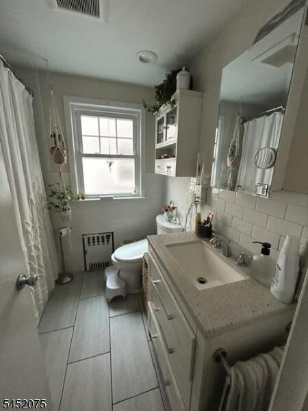 Property listing MLS 4048871 photo 9