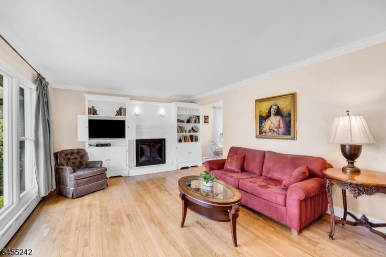 Property listing MLS 4048872 photo 10