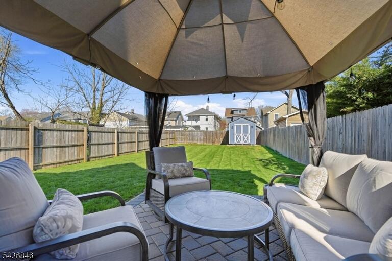 Property listing MLS 4048880 photo 23